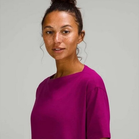 Lululemon Back in Action Short Sleeve Shirt Magenta Purple Size 12 - Picture 4 of 7